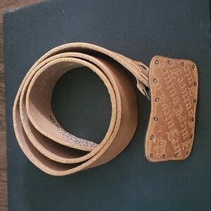 🩷 JUICY COUTURE 🩷 Natural Leather Belt L